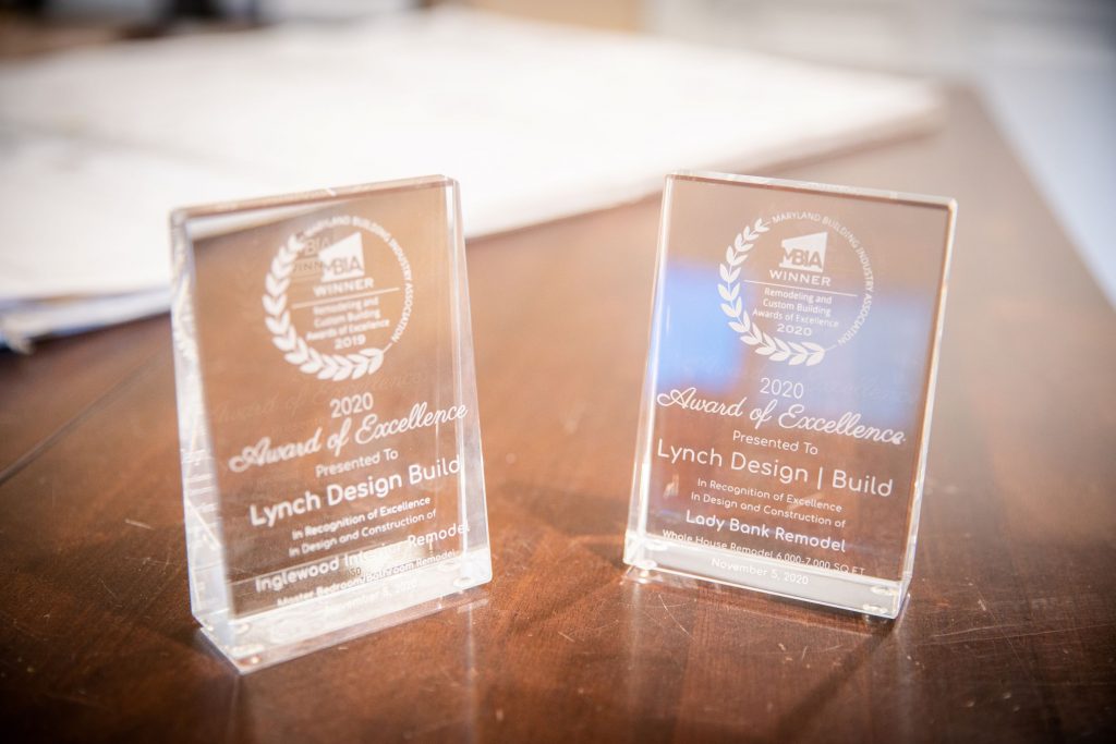 lynch design build 2020 MBIA award of excellence plaques
